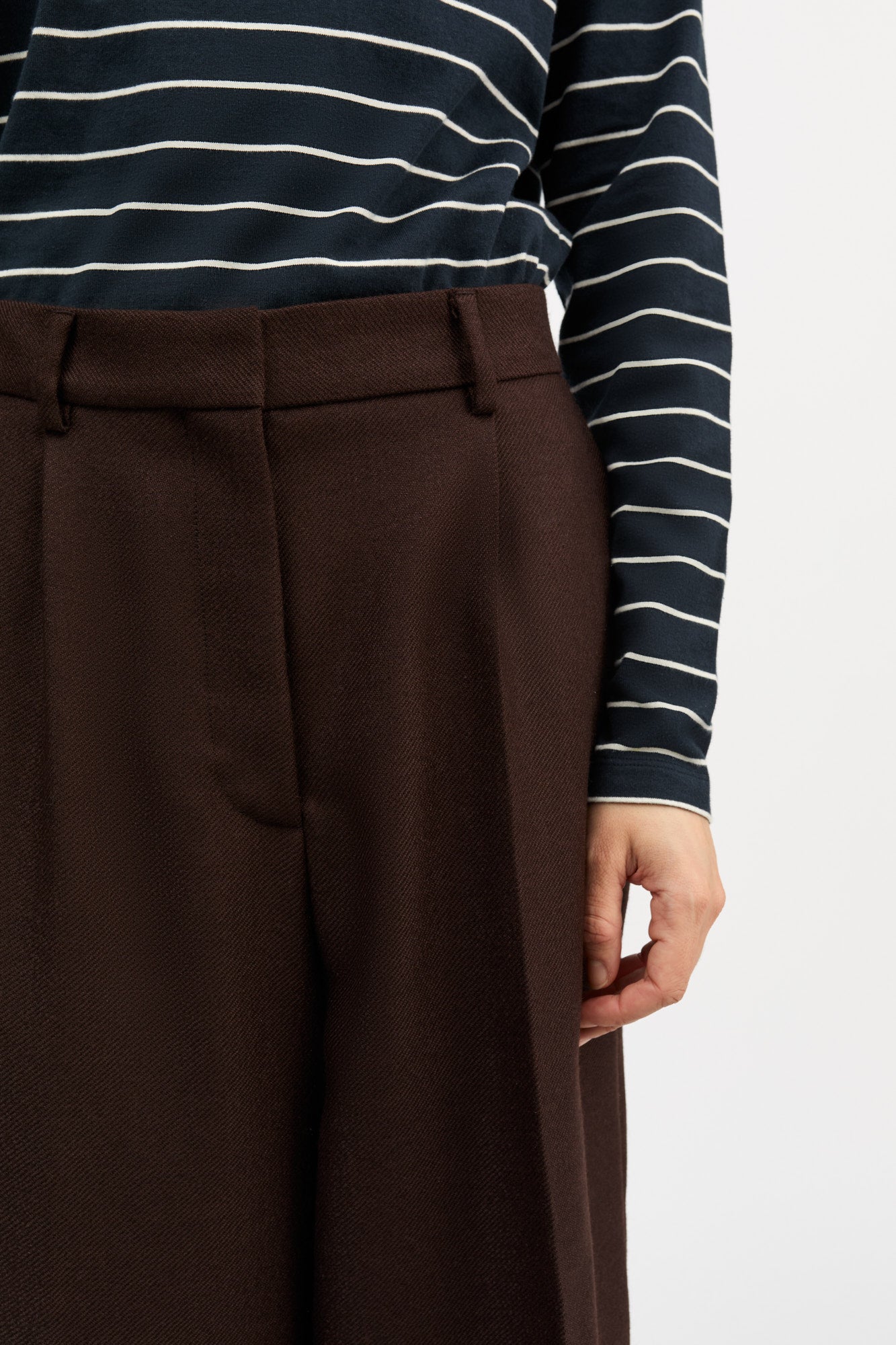 Skall Studio Emmerson trousers Trousers Dark brown